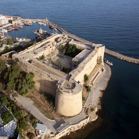 Hera Kyrenia Bb *