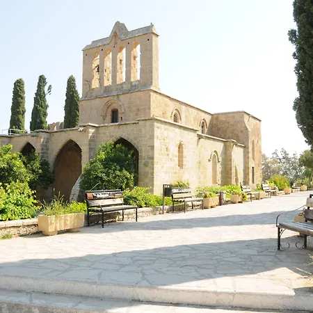 Pensiune Hera Kyrenia Bb