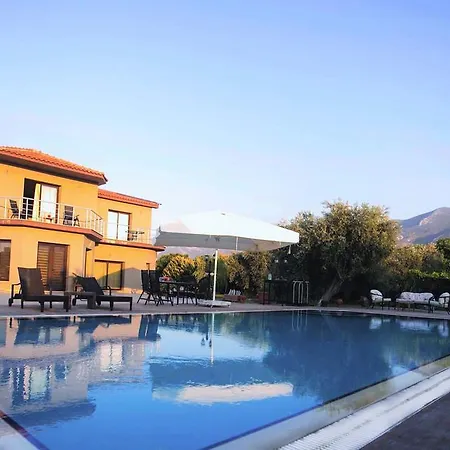 Vendégház Hera Kyrenia Bb